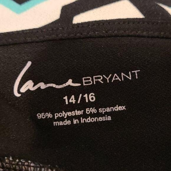 Lane Bryant Plus Size 14/16 Patterned Business Casual Shirt - Picture 4 of 4